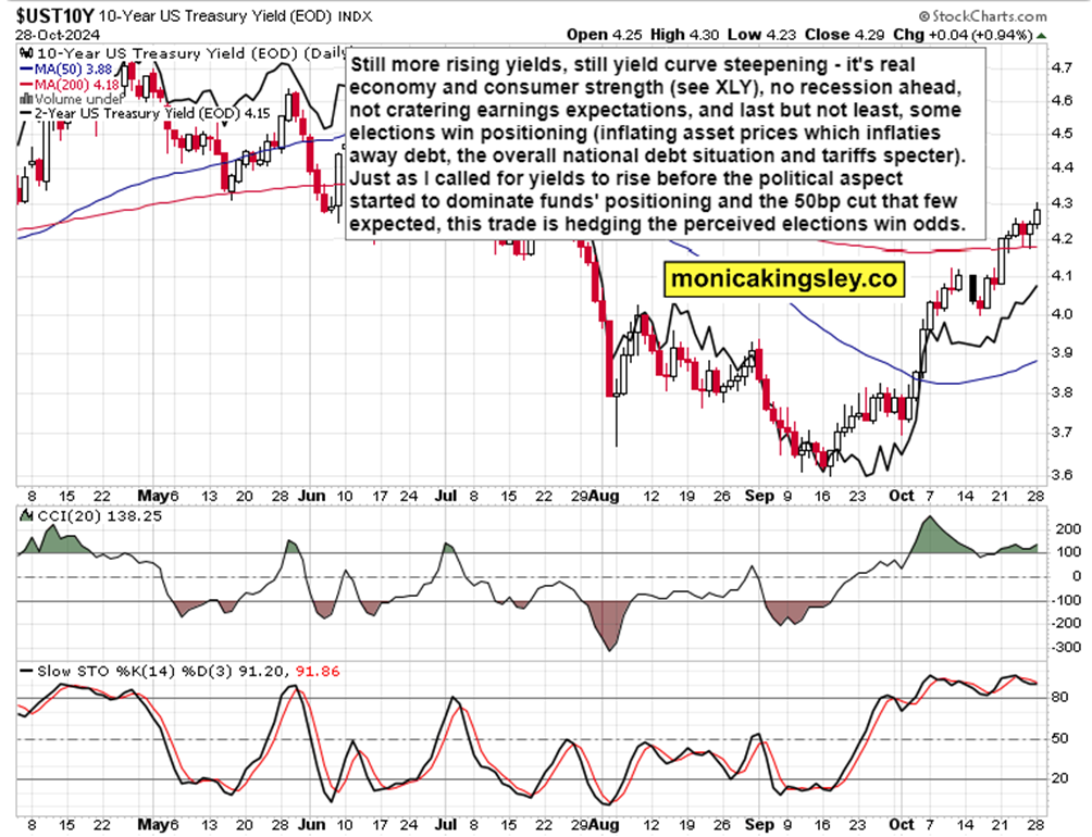中国海警局:菲船只执意侵闯中国黄岩岛附近海域 依法采取必要措施驱离