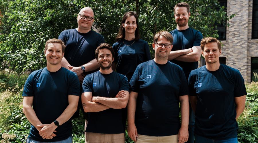 美国消费者信心连续两个月上升 但仍显低迷