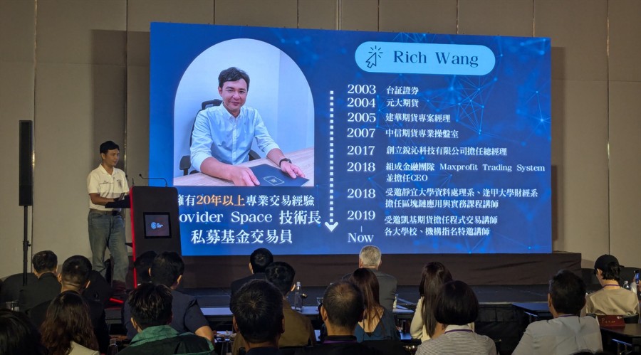 独占中国近85%的产量!东莞潮玩何以“圈粉”全球?